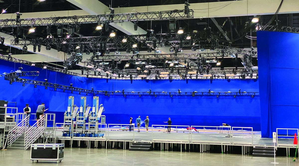 TRP Worldwide bluescreen rigged at a convention center. (Photo courtesy of TRP Worldwide)