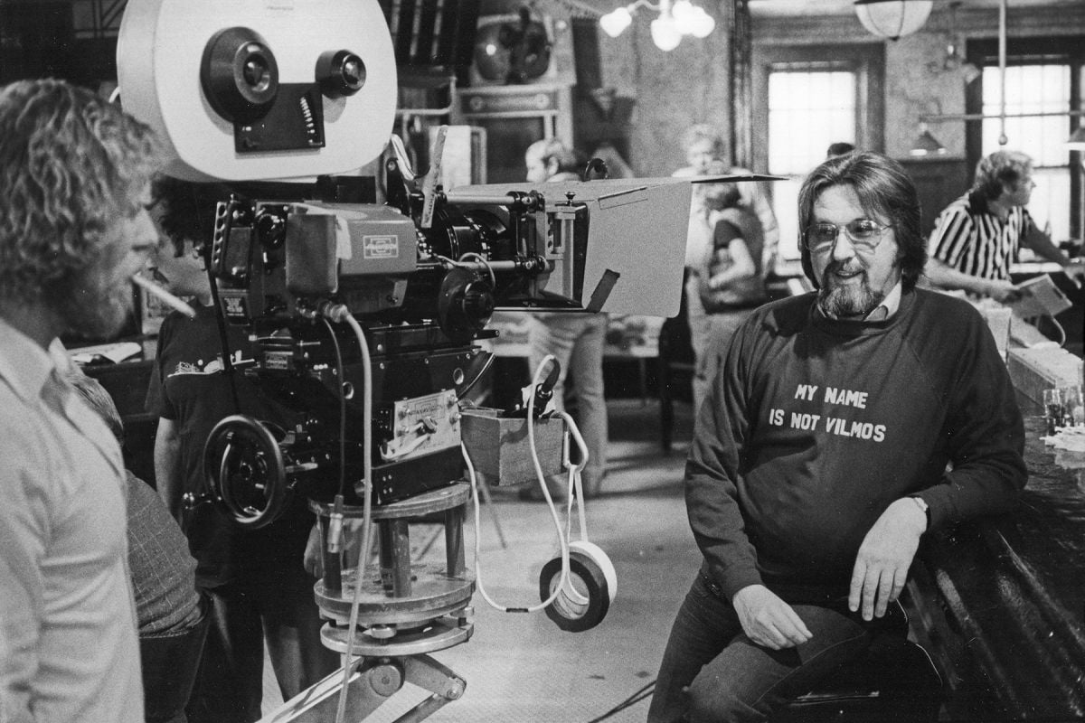 During the filming of Inside Moves (1980), directed by Richard Donner, Kovács wears his famous T-shirt. As the reputations of Kovács and Zsigmond grew in Hollywood, it was often said, “Get either one of the Hungarians. They both know what they’re doing!”