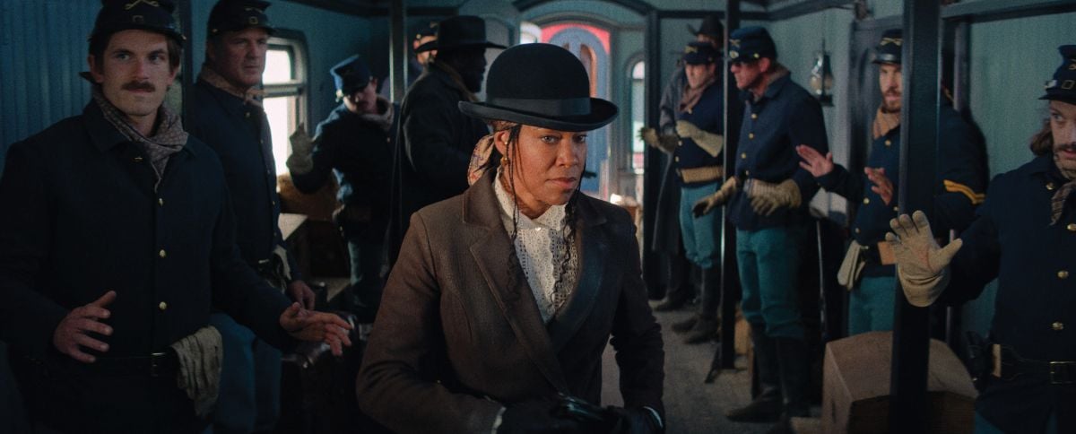 Trudy Smith (Regina King) prepares for a confrontation aboard the train.