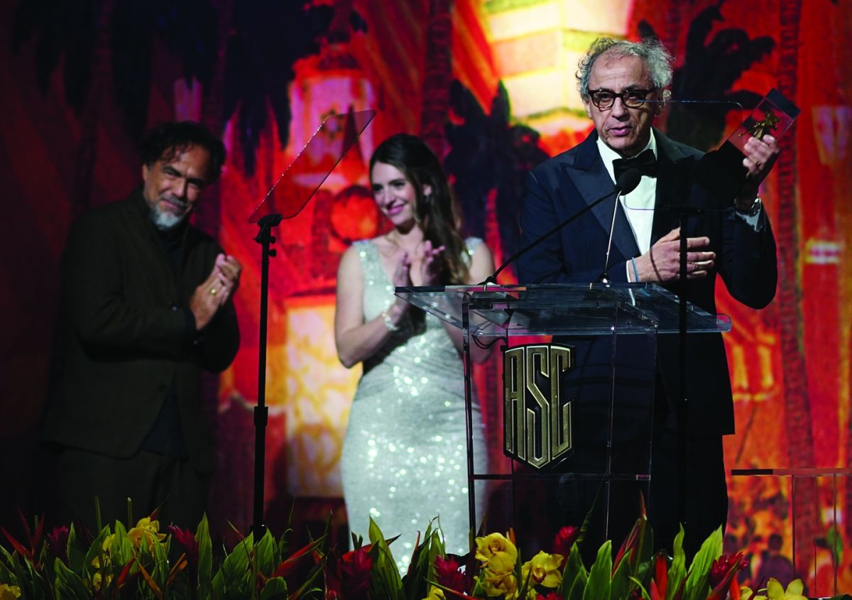 Alejandro G. Iñárritu, director of Bardo, False Chronicle of a Handful of Truths, presented Khondji with the ASC’s 2023 International Award in March. 2023.