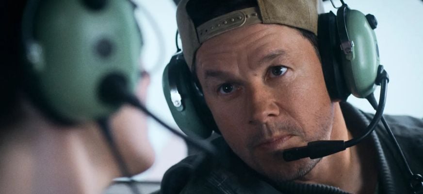 Flight Risk Wahlberg