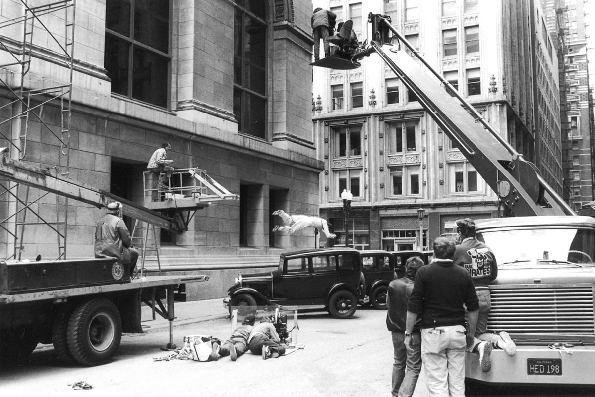 With multiple cameras, Burum captures the gruesome end of gangster Frank Nitti. This was filmed outside the Chicago Cultural Center.
