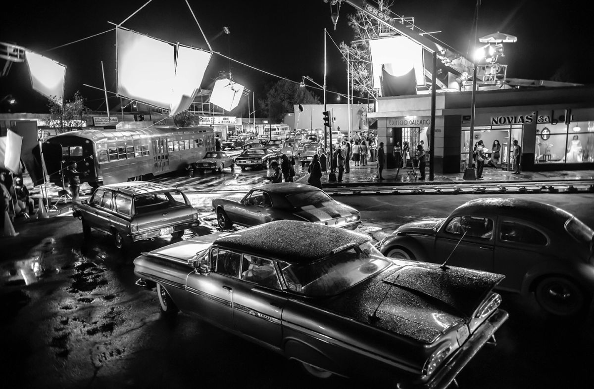 Working from photo reference of the Mexico City streets where Cuarón based his story, production designer Eugenio Caballero and his team constructed a six-block-long set in an outdoor industrial space.