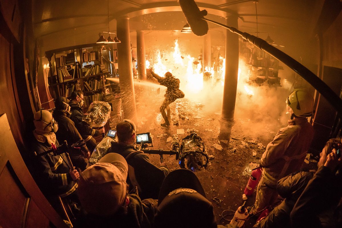 Fisher operates as the production turns up the heat in a fiery blaze. Cameras used on the show included Arri Alexa SXT and Mini, as well as a Arriflex D-21 modified for hand-crank capture.