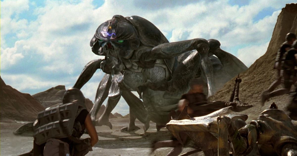 starship troopers bugs attacking