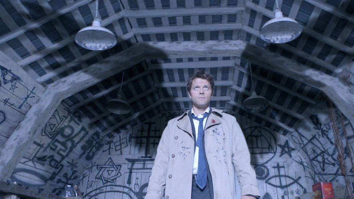 Castiel spreads his wings in the Season 4 episode “Are You There God? It’s Me, Dean Winchester.”
