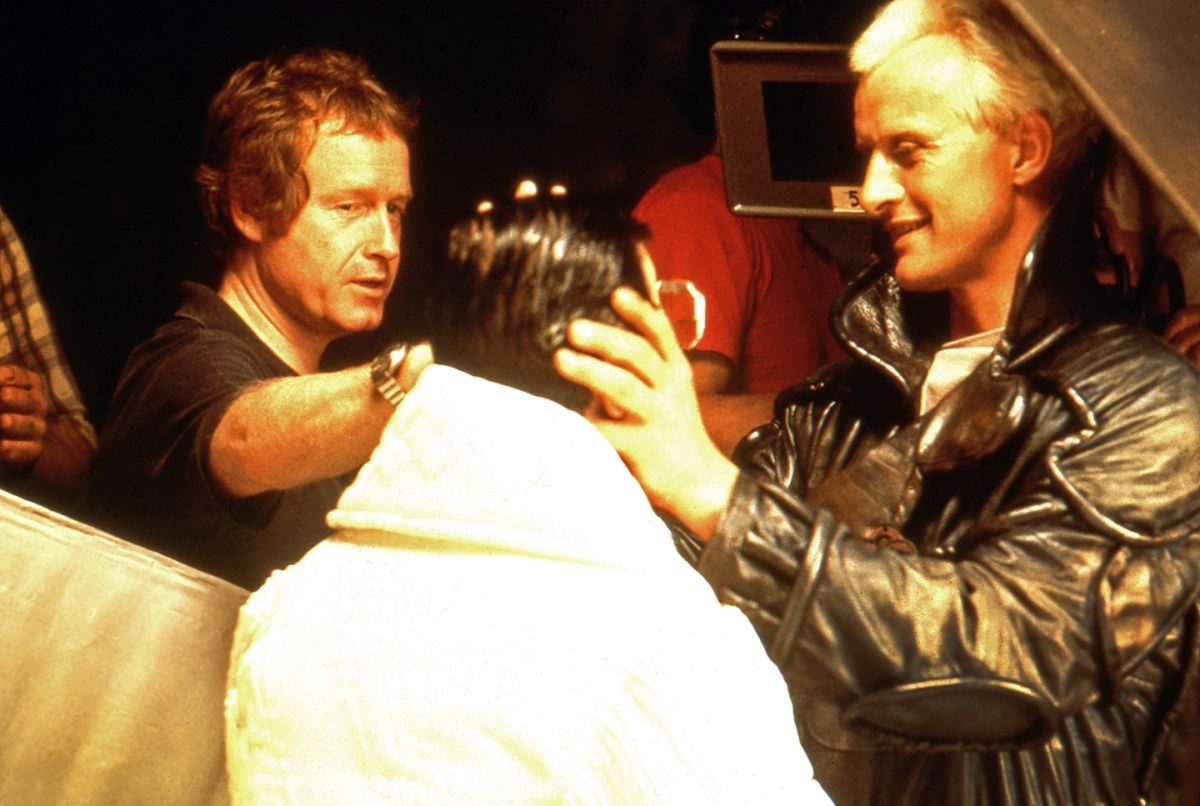 Scott and Hauer prep to shoot Tyrell’s gruesome demise — a prop head standing in for the actor.